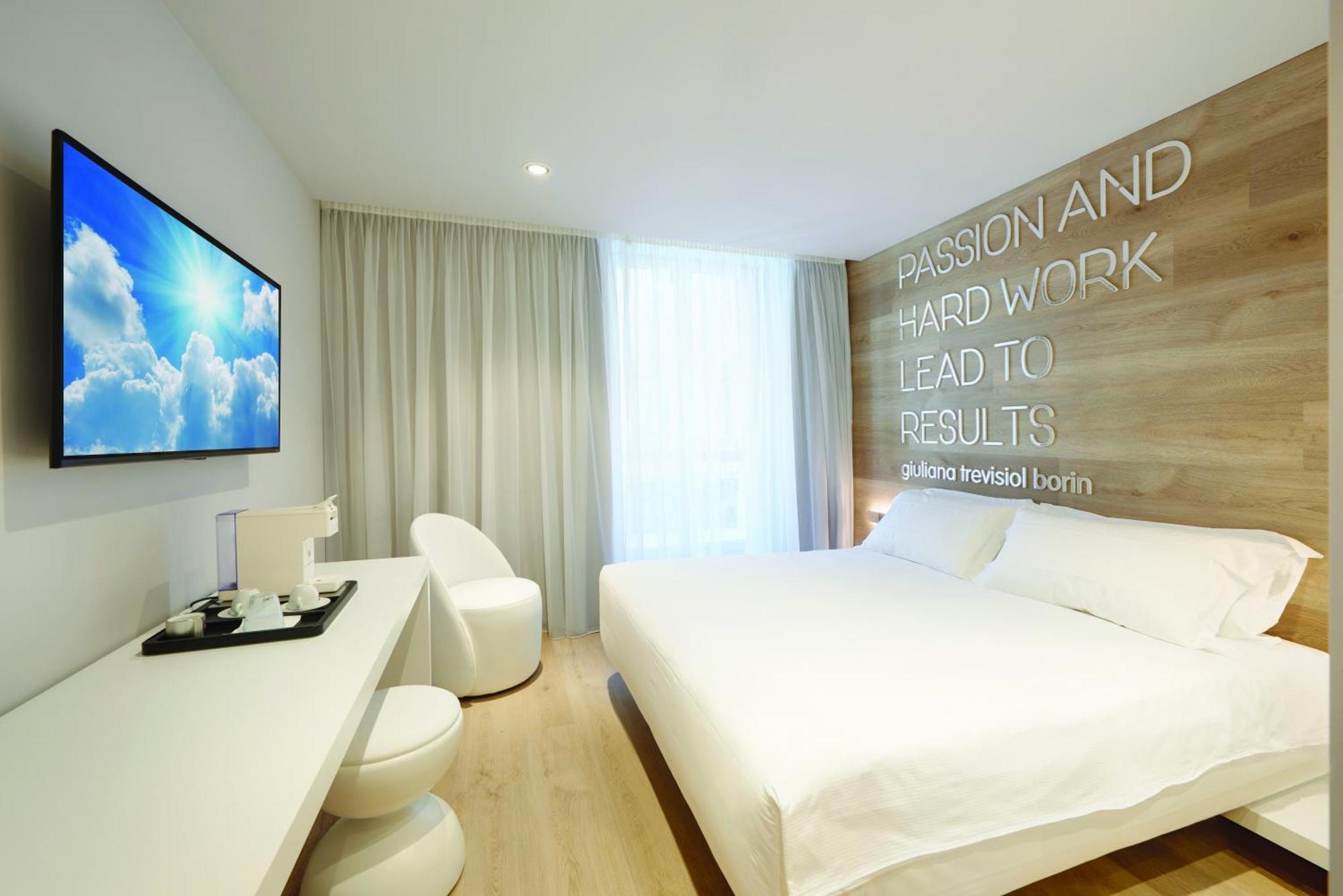 Youme Design Place Hotel トリエステ エクステリア 写真
